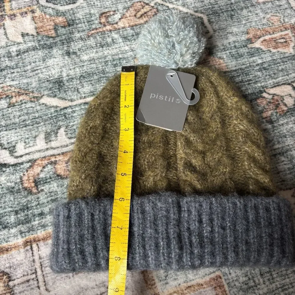 NWT Pistil Womens Comfort Pompom Knit Hat Beanie Ski Cap Green